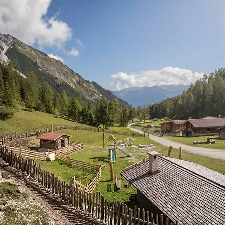Schlickeralm 1.616 M Penzion 3*
